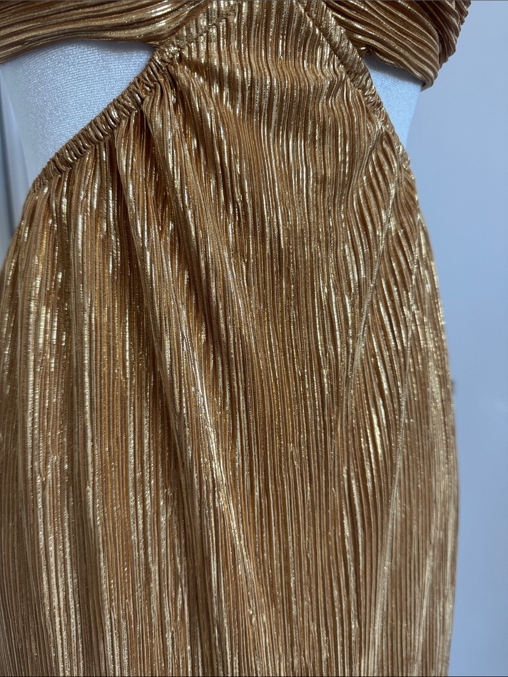 Petal & Pup Gold Plissé Cutout Maxi Dress - Picture 7 of 8